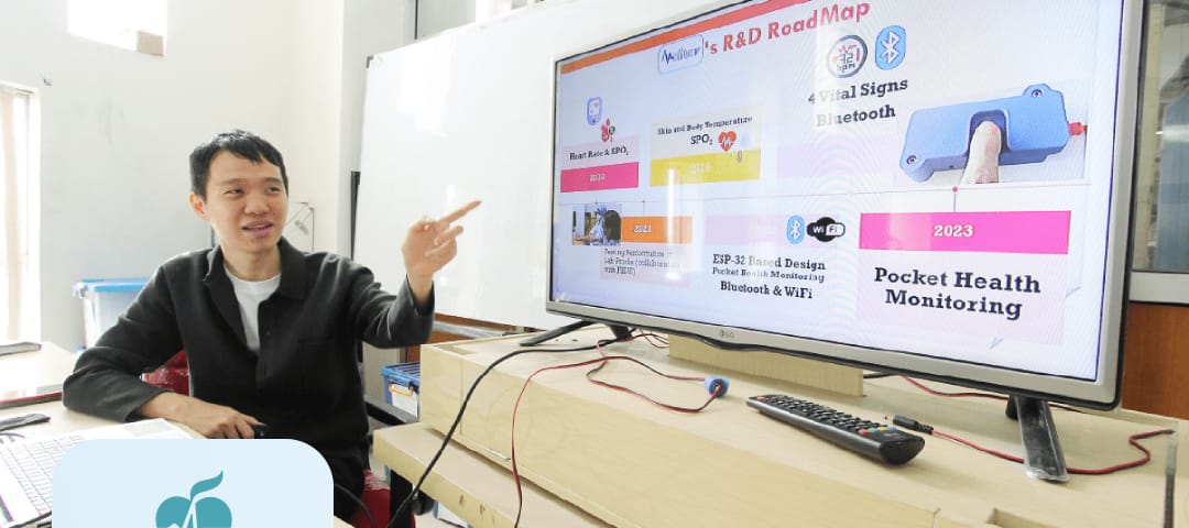 MOLITAV, Solusi Inovatif untuk Memantau Lima Tanda Vital Tubuh - (30 Oktober 2025) - UI Magazine Edisi XXVIII