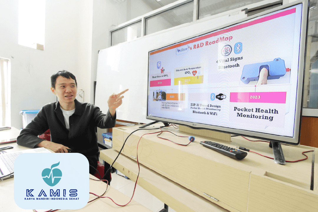 MOLITAV, Solusi Inovatif untuk Memantau Lima Tanda Vital Tubuh - (30 Oktober 2025) - UI Magazine Edisi XXVIII